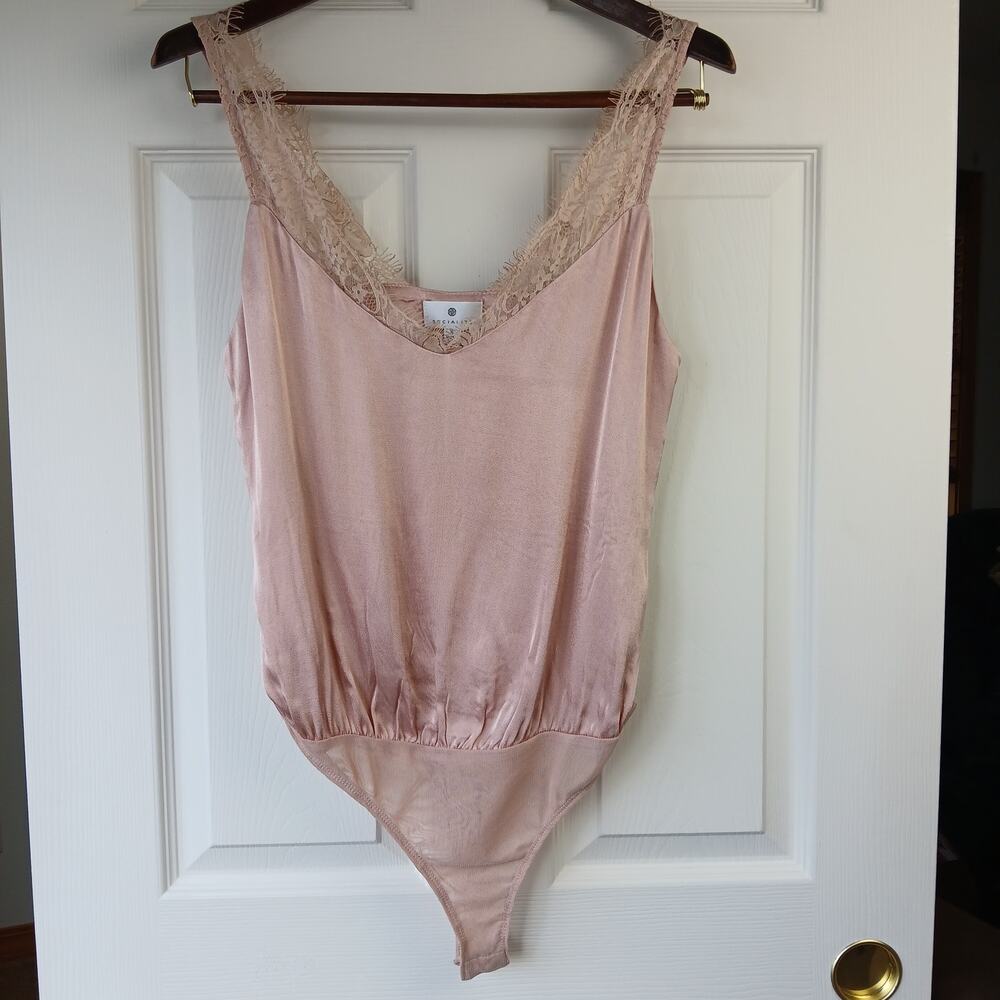 NWT Socialite Lace Trim Satin Bodysuit S blush pink V-neck mesh bottom 2-snaps - Picture 2 of 10